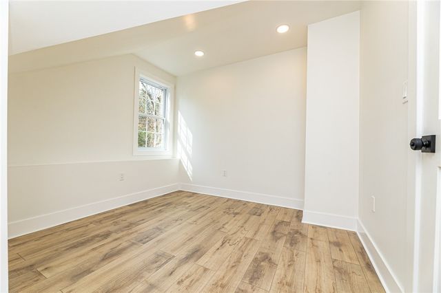 4978 South Pioneer Rd, Hampton, PA 15044