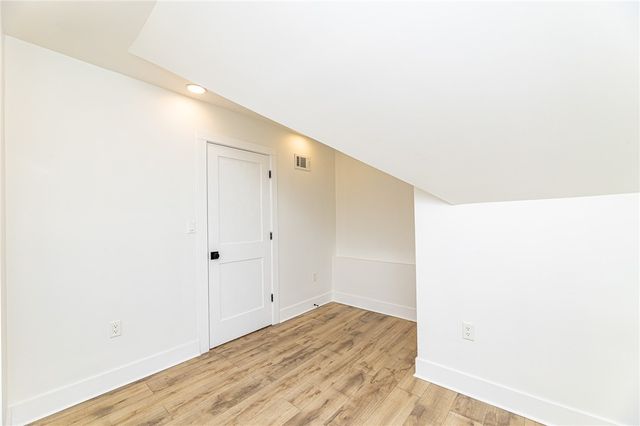 4978 South Pioneer Rd, Hampton, PA 15044