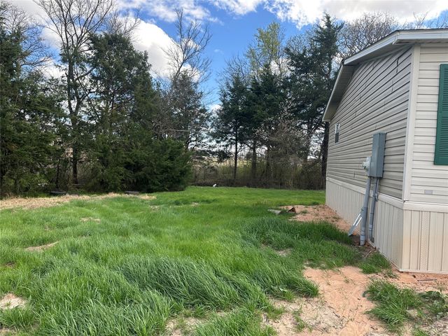 230 Largo Street, Bonham, TX 75418