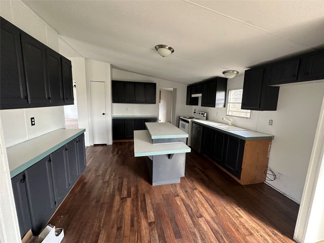 230 Largo Street, Bonham, TX 75418