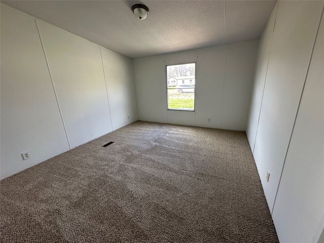 230 Largo Street, Bonham, TX 75418