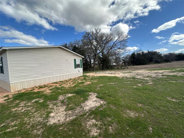 230 Largo Street, Bonham, TX 75418
