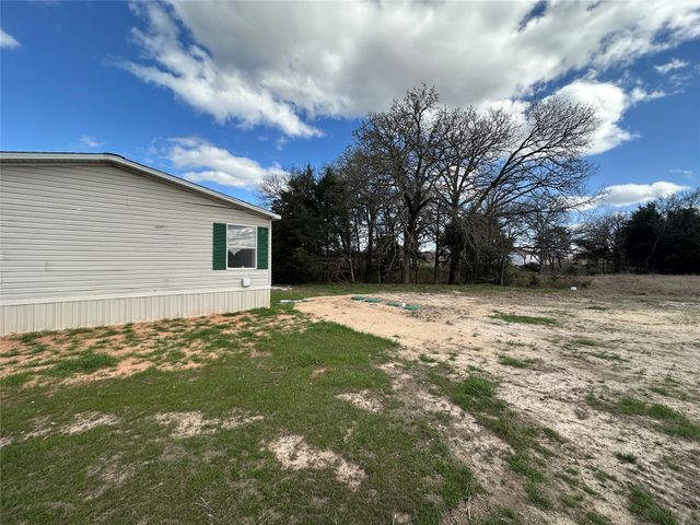 230 Largo Street, Bonham, TX 75418