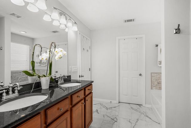 1006 Patmore Ln, Hendersonville, TN 37075