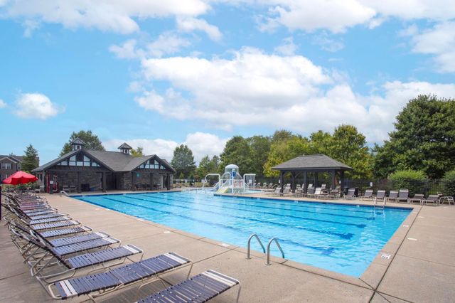 1006 Patmore Ln, Hendersonville, TN 37075