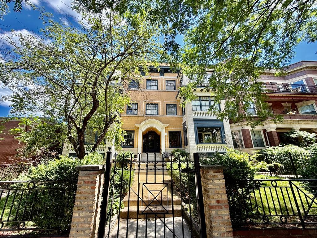 4149 N Sheridan Road 1, Chicago, IL 60613