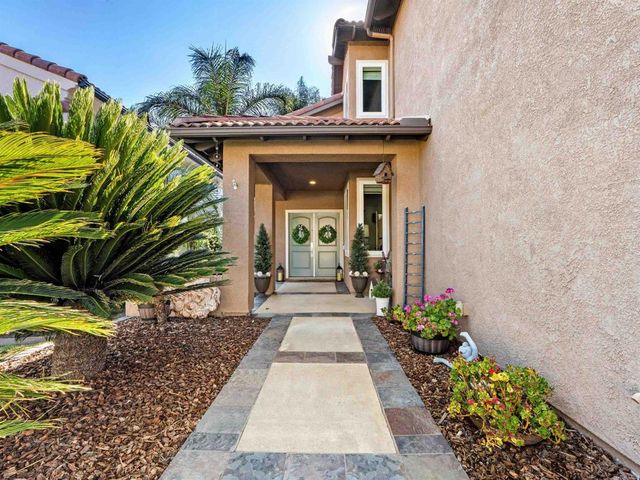 2475 Quail Creek Place, Escondido, CA 92027