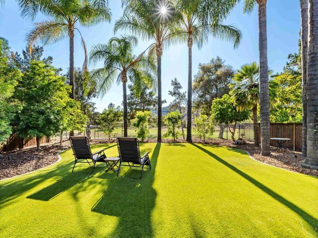 2475 Quail Creek Place, Escondido, CA 92027