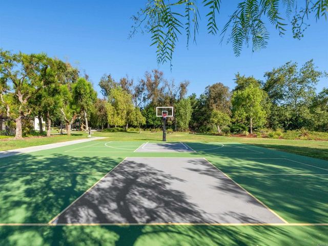 2475 Quail Creek Place, Escondido, CA 92027