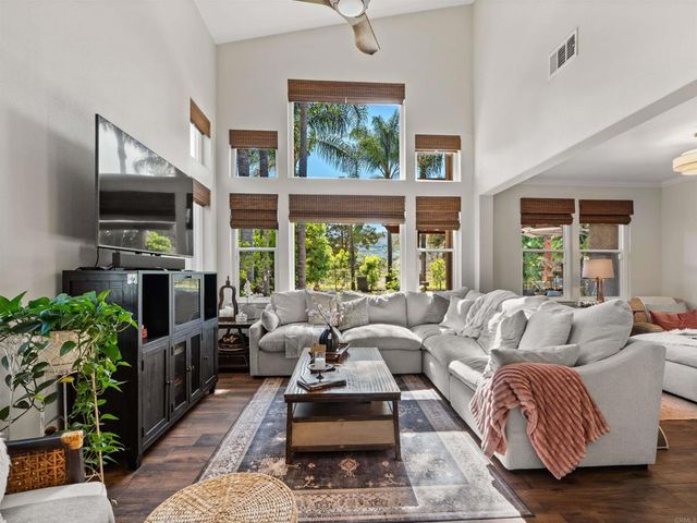 2475 Quail Creek Place, Escondido, CA 92027