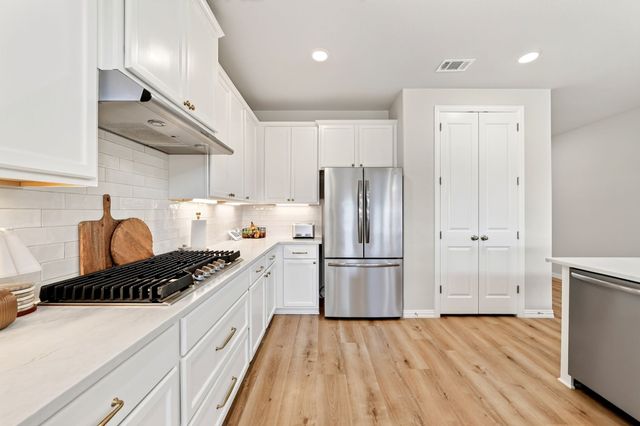 721 Kurrus Street, Justin, TX 76247