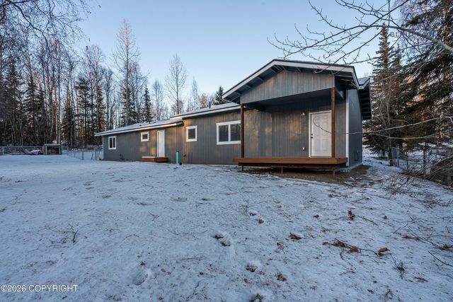 23012 Homestead Road, Chugiak, AK 99567