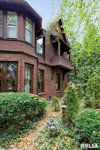 738 N BROAD Street, Galesburg, IL 61401