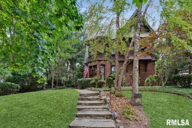 738 N BROAD Street, Galesburg, IL 61401