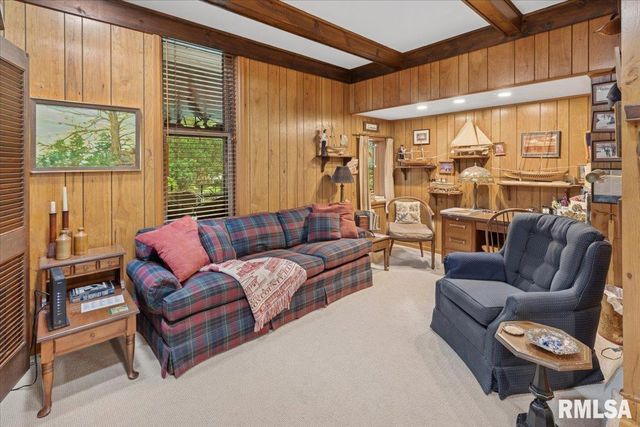 738 N BROAD Street, Galesburg, IL 61401