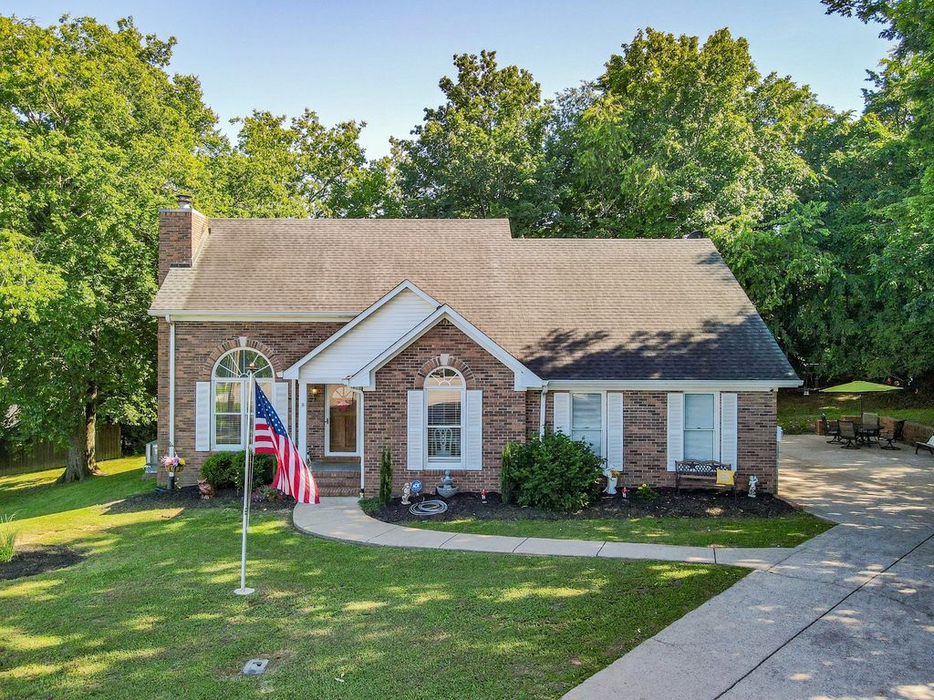 530 David Ave, Lewisburg, TN 37091