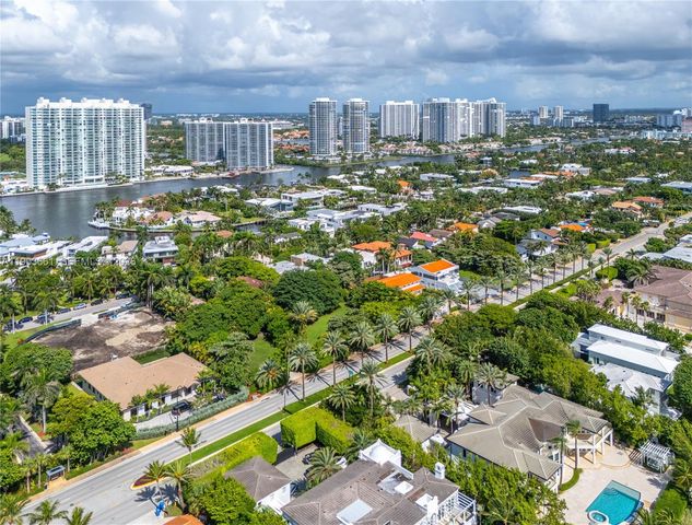 326 Ocean Boulevard, Golden Beach, FL 33160