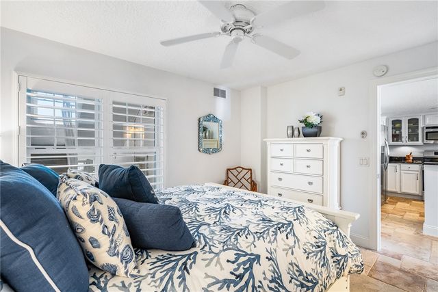 2700 Ocean Drive 405, Vero Beach, FL 32963