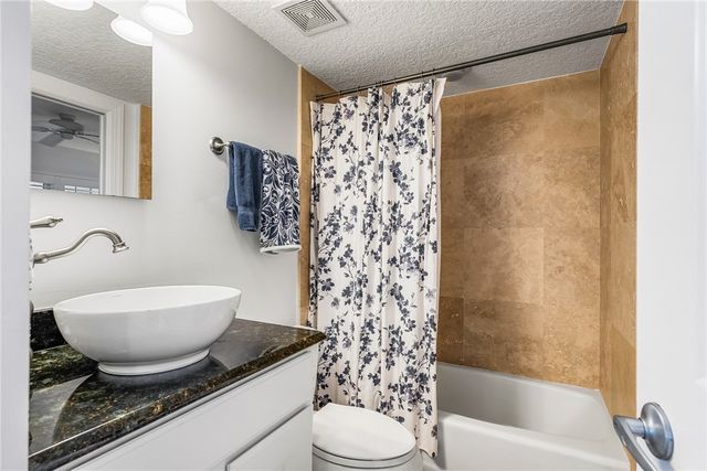 2700 Ocean Drive 405, Vero Beach, FL 32963