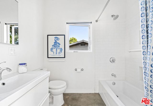 2275 Ewing Street, Los Angeles, CA 90039
