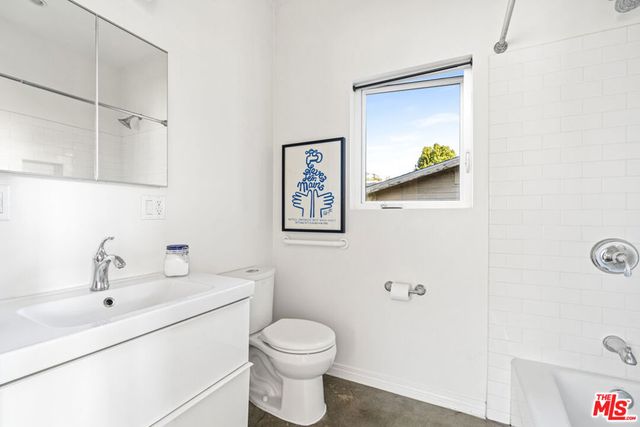 2275 Ewing Street, Los Angeles, CA 90039