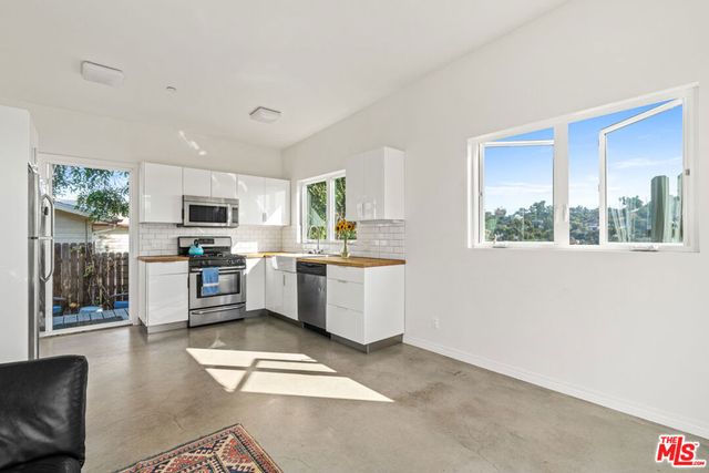 2275 Ewing Street, Los Angeles, CA 90039