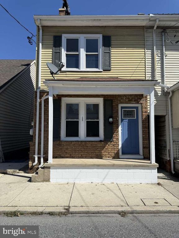 123 S MAIN ST, Manheim, PA 17545