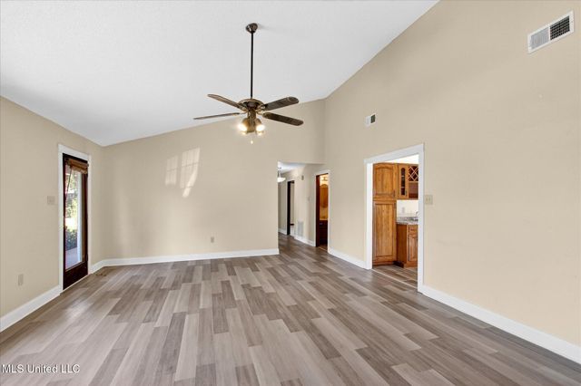 17080 Fenton Dedeaux Road, Kiln, MS 39556