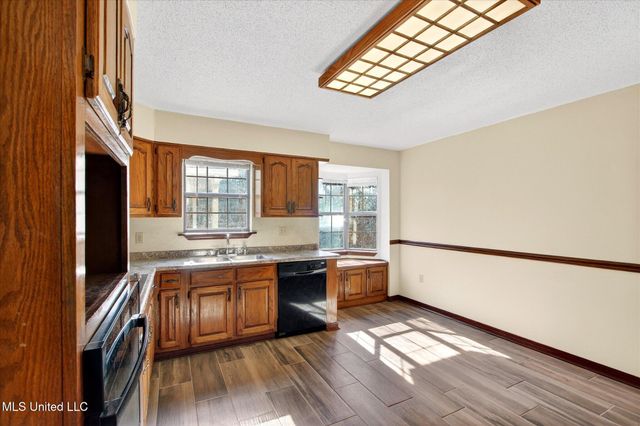 17080 Fenton Dedeaux Road, Kiln, MS 39556