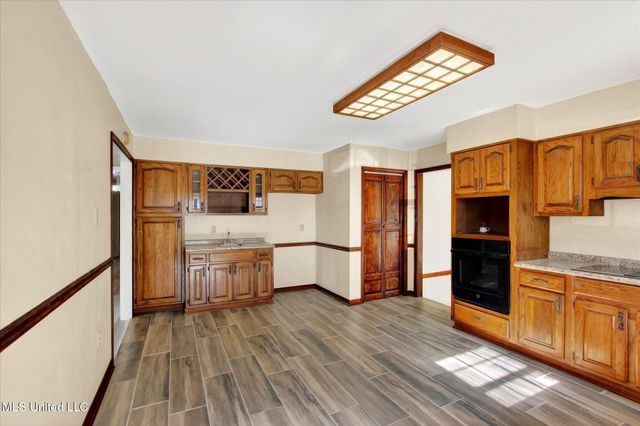 17080 Fenton Dedeaux Road, Kiln, MS 39556