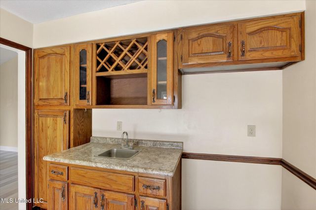 17080 Fenton Dedeaux Road, Kiln, MS 39556