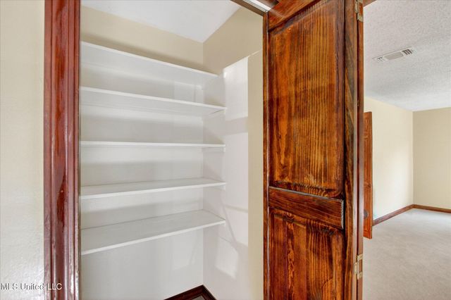 17080 Fenton Dedeaux Road, Kiln, MS 39556