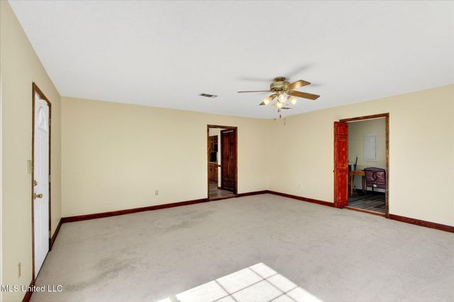 17080 Fenton Dedeaux Road, Kiln, MS 39556