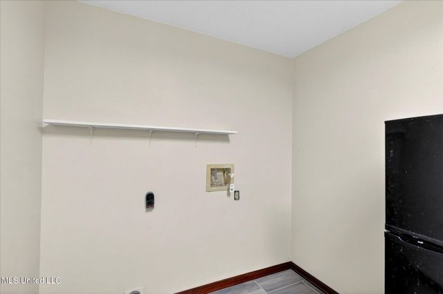 17080 Fenton Dedeaux Road, Kiln, MS 39556