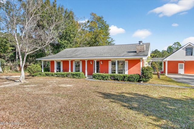 17080 Fenton Dedeaux Road, Kiln, MS 39556