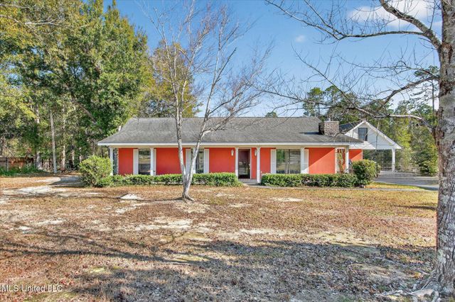 17080 Fenton Dedeaux Road, Kiln, MS 39556