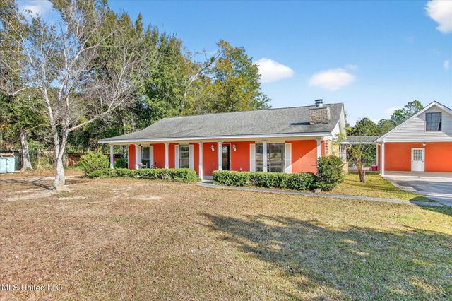 17080 Fenton Dedeaux Road, Kiln, MS 39556