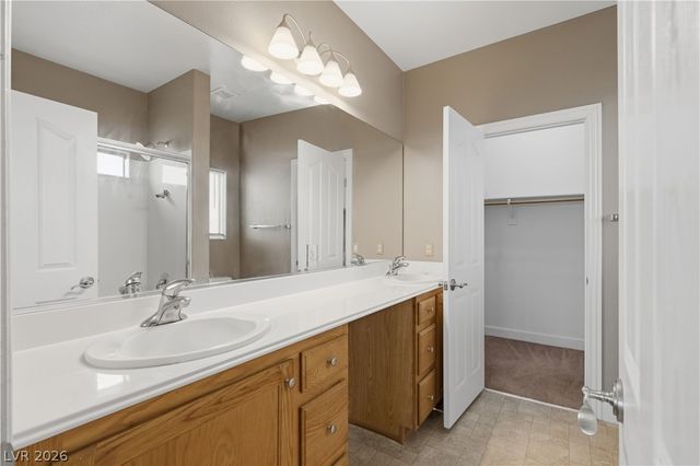 7383 Lionheart Street, Las Vegas, NV 89123