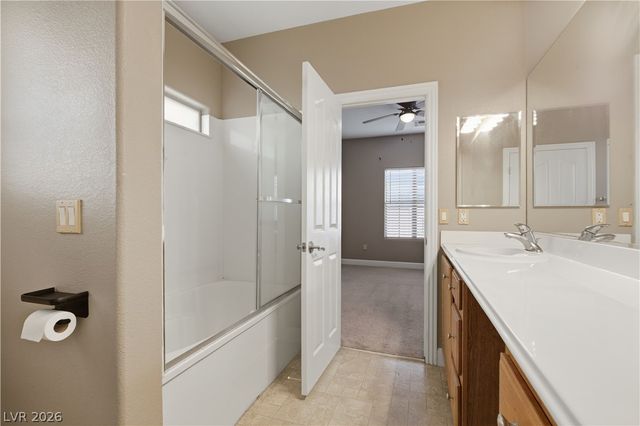 7383 Lionheart Street, Las Vegas, NV 89123