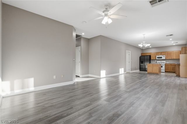 7383 Lionheart Street, Las Vegas, NV 89123