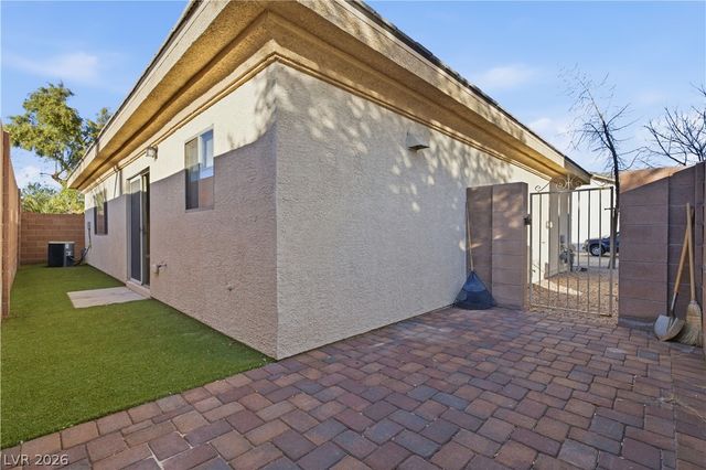 7383 Lionheart Street, Las Vegas, NV 89123