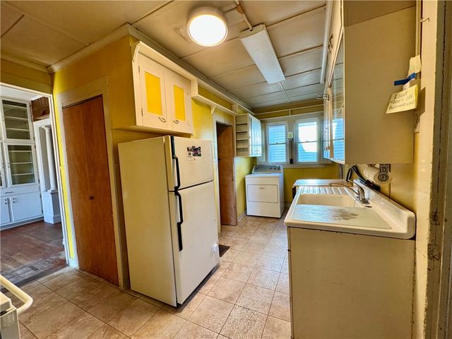 44 Elm Street, Oneonta, NY 13820