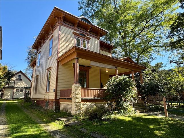 44 Elm Street, Oneonta, NY 13820