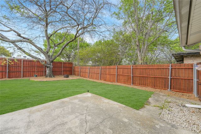 3042 Amber Lane, Farmers Branch, TX 75234