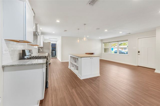 3042 Amber Lane, Farmers Branch, TX 75234