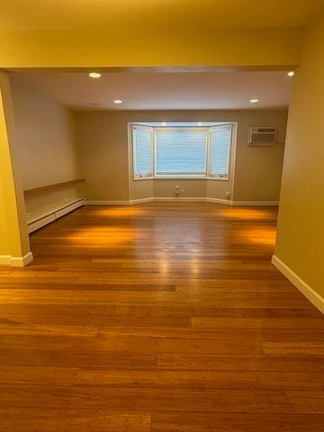 527 W Eastman Street 1c, Arlington Heights, IL 60005