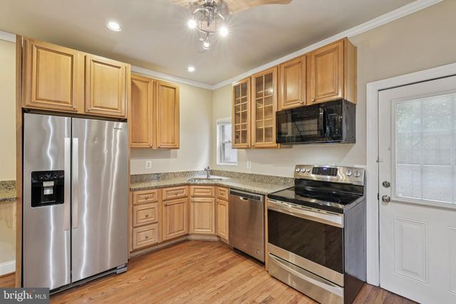 410 N CHESTER ST, Baltimore, MD 21231