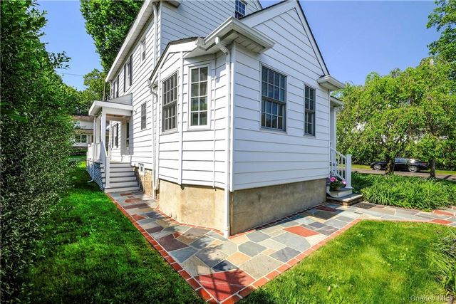 107 Lee Road, Scarsdale, NY 10583