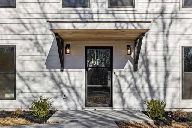 628 Vaughans Gap Rd, Spring Hill, TN 37174