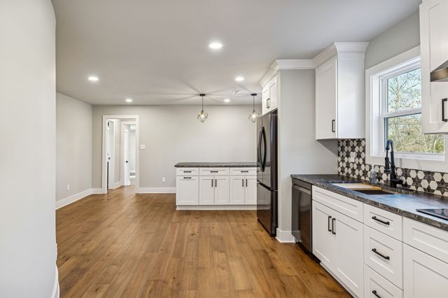 628 Vaughans Gap Rd, Spring Hill, TN 37174